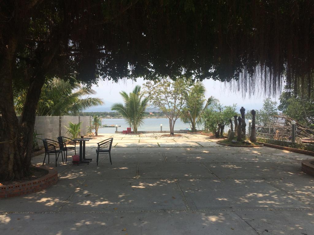 Dragon Bay Hotel Cam Lam Kültér fotó